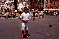 d_piazza_navo05.jpg','573','384','Klicka på bildern för att stänga fönstret','#FFCCFF','hug image','0');return document.MM_returnValue