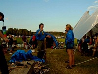 festival24.jpg','640','480','Klicka på bildern för att stänga fönstret','#FFCCFF','hug image','0');return document.MM_returnValue